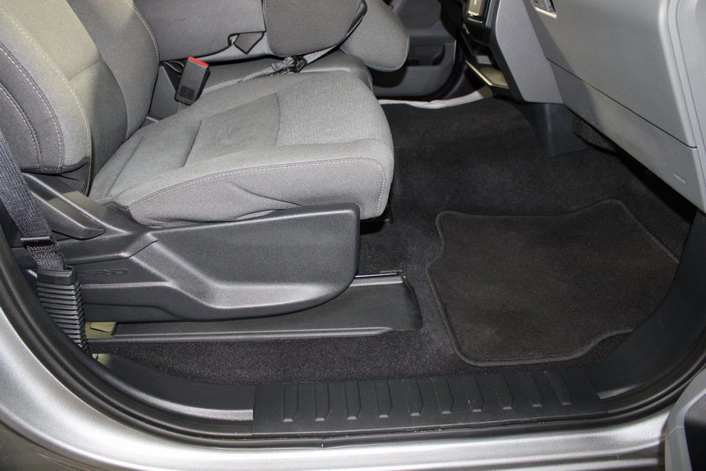 Certified 2025 Ford F150 XLT w/ Equipment Group 301A Standard image 10