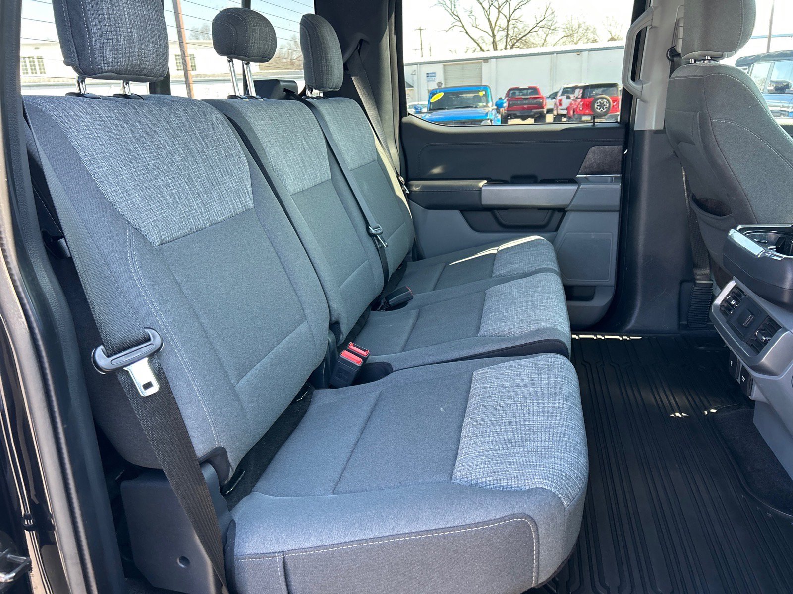 Certified 2021 Ford F150 XLT w/ Equipment Group 302A High image 17