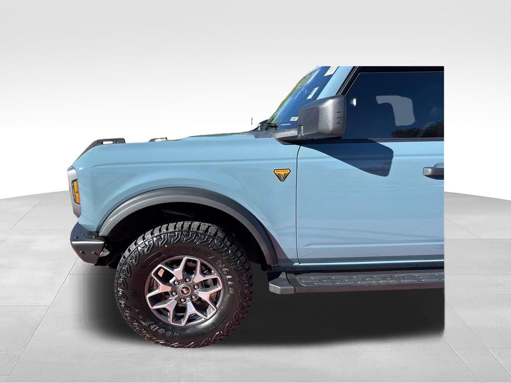 Certified 2023 Ford Bronco Badlands AWD/4WD image 35