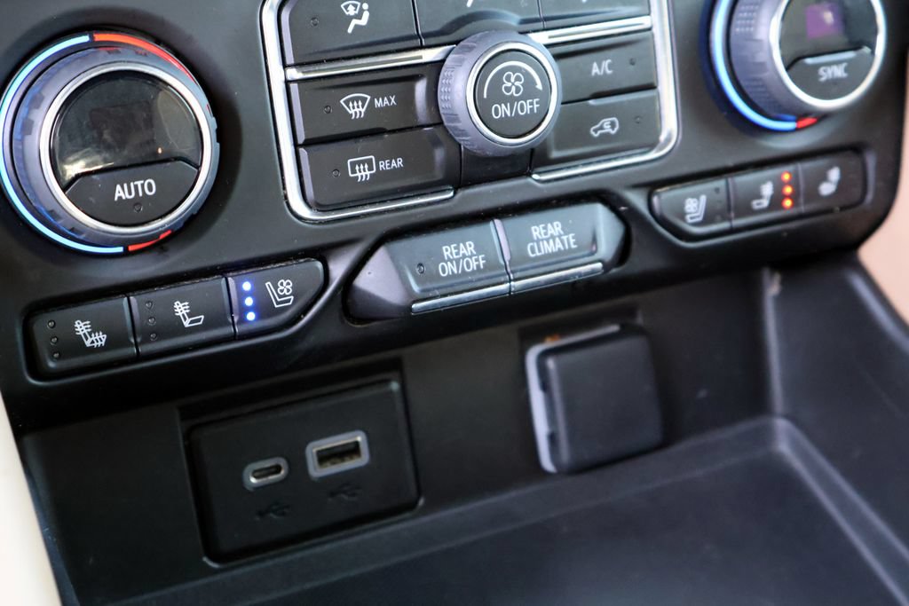 Used 2023 Chevrolet Tahoe Premier RWD image 9