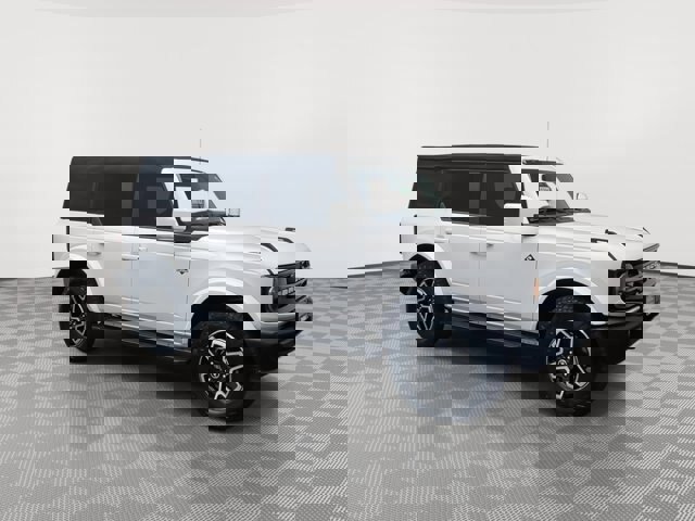 Certified 2023 Ford Bronco Outer Banks image 9