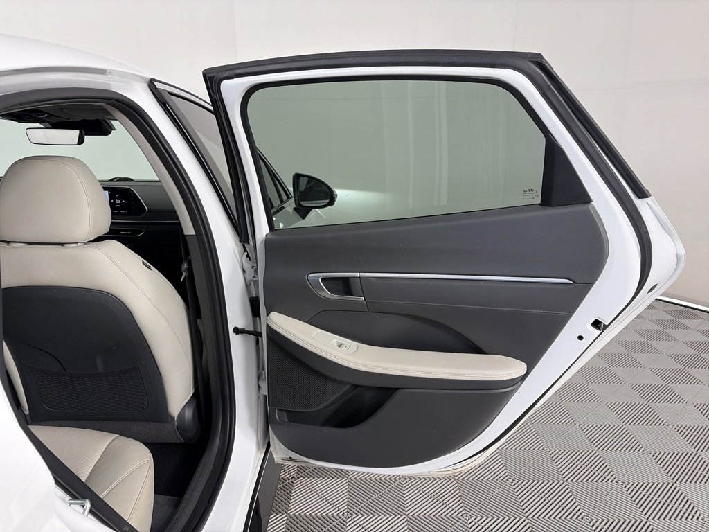 Used 2022 Hyundai Sonata Limited w/ Cargo Package image 27