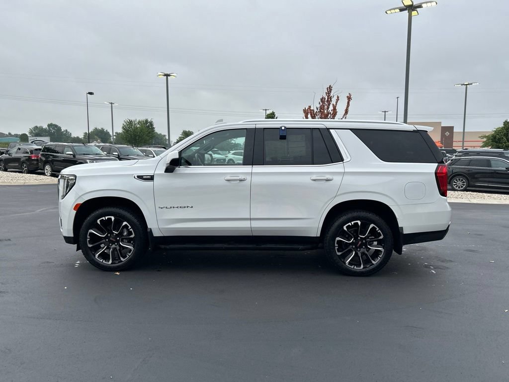 Used 2023 GMC Yukon SLE w/ Gmc Pro Safety Plus Package AWD/4WD image 10