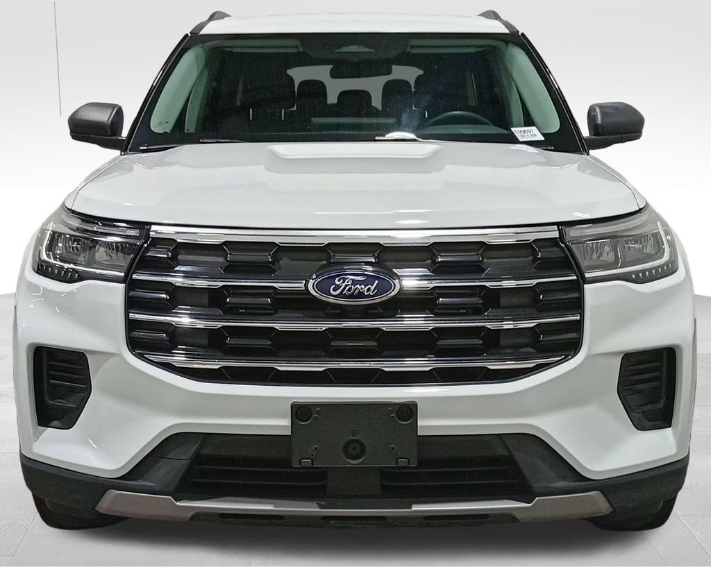 Certified 2025 Ford Explorer Active AWD/4WD image 10
