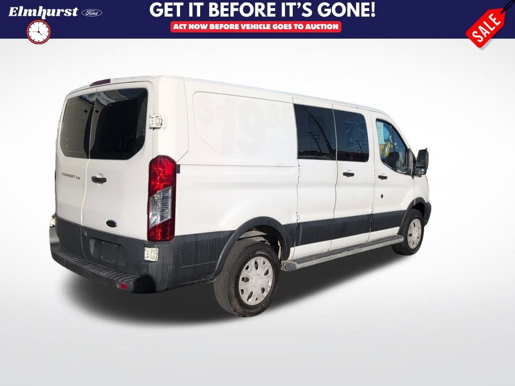 Certified 2018 Ford Transit 250 130 Low Roof w/ Exterior Upgrade Package image 4