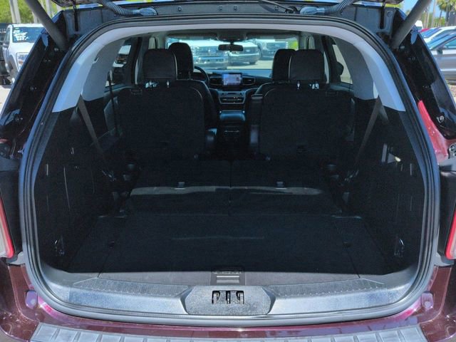 Certified 2022 Ford Explorer XLT w/ Equipment Group 202A image 13