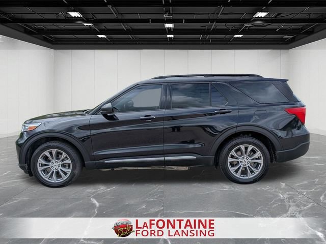 Certified 2022 Ford Explorer XLT w/ Equipment Group 202A AWD/4WD image 2