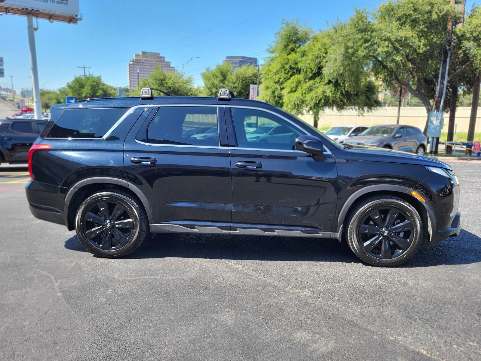 Used 2024 Hyundai Palisade XRT AWD/4WD image 2