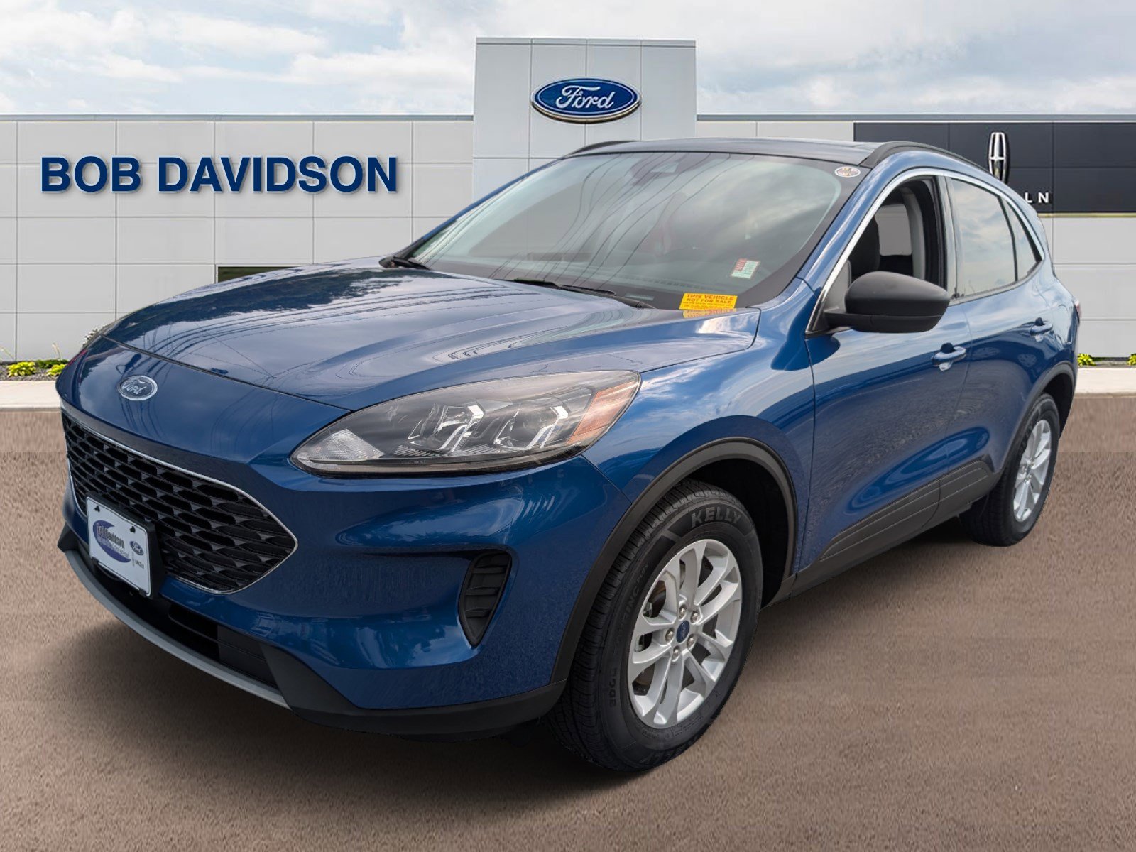 Certified 2022 Ford Escape SE