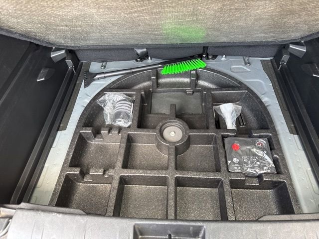 Used 2023 Jeep Renegade Latitude AWD/4WD image 42
