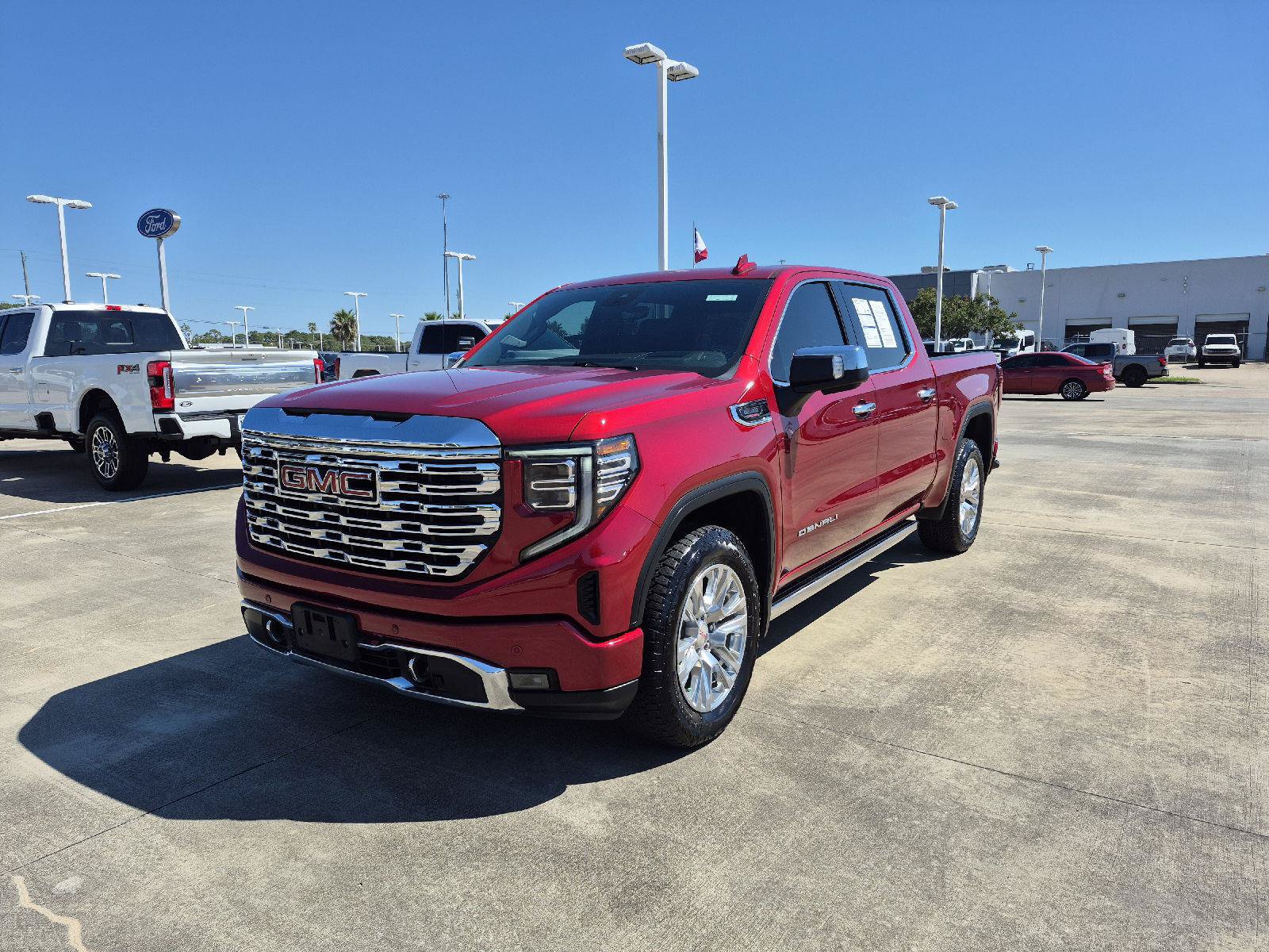 Used 2023 GMC Sierra 1500 Denali w/ Technology Package AWD/4WD image 16