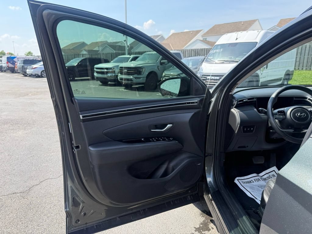 Used 2022 Hyundai Tucson Limited AWD/4WD image 14