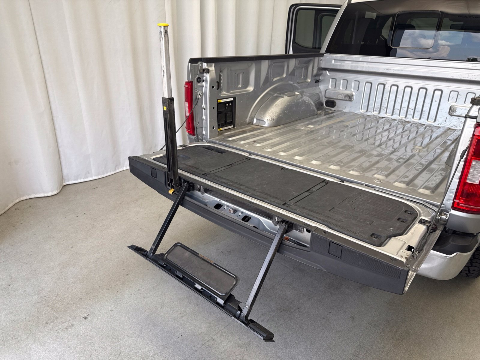Certified 2023 Ford F150 XLT w/ Equipment Group 302A High AWD/4WD image 34