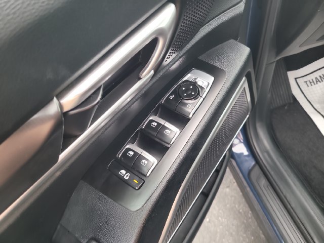 Used 2024 Kia Telluride S w/ S Sunroof Package FWD image 11