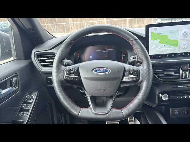 Certified 2023 Ford Escape ST-Line w/ Tech Pack #1 AWD/4WD image 14