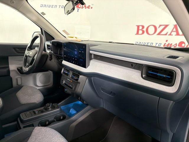 Certified 2025 Ford Maverick XLT FWD image 17