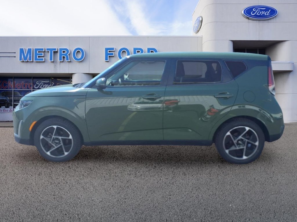 Used 2023 Kia Soul EX FWD image 6