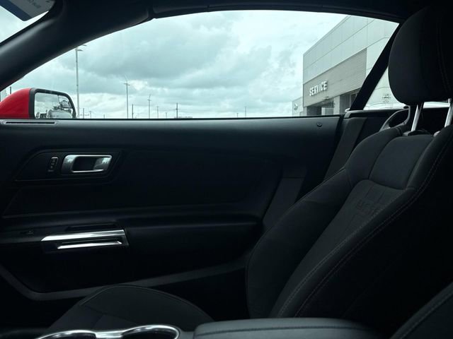 Certified 2019 Ford Mustang Convertible RWD image 21