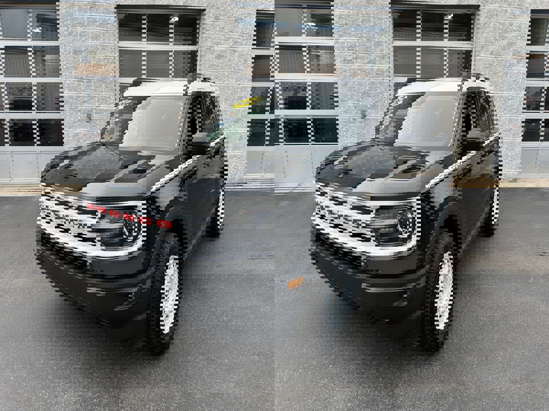 Certified 2024 Ford Bronco Sport Heritage w/ Heritage Convenience Package image 2