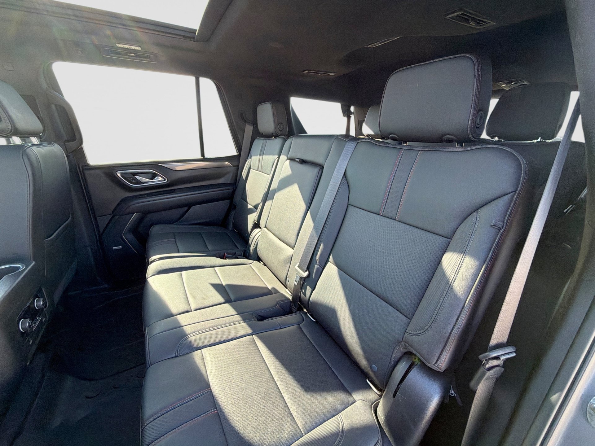 Used 2021 Chevrolet Tahoe RST AWD/4WD image 23