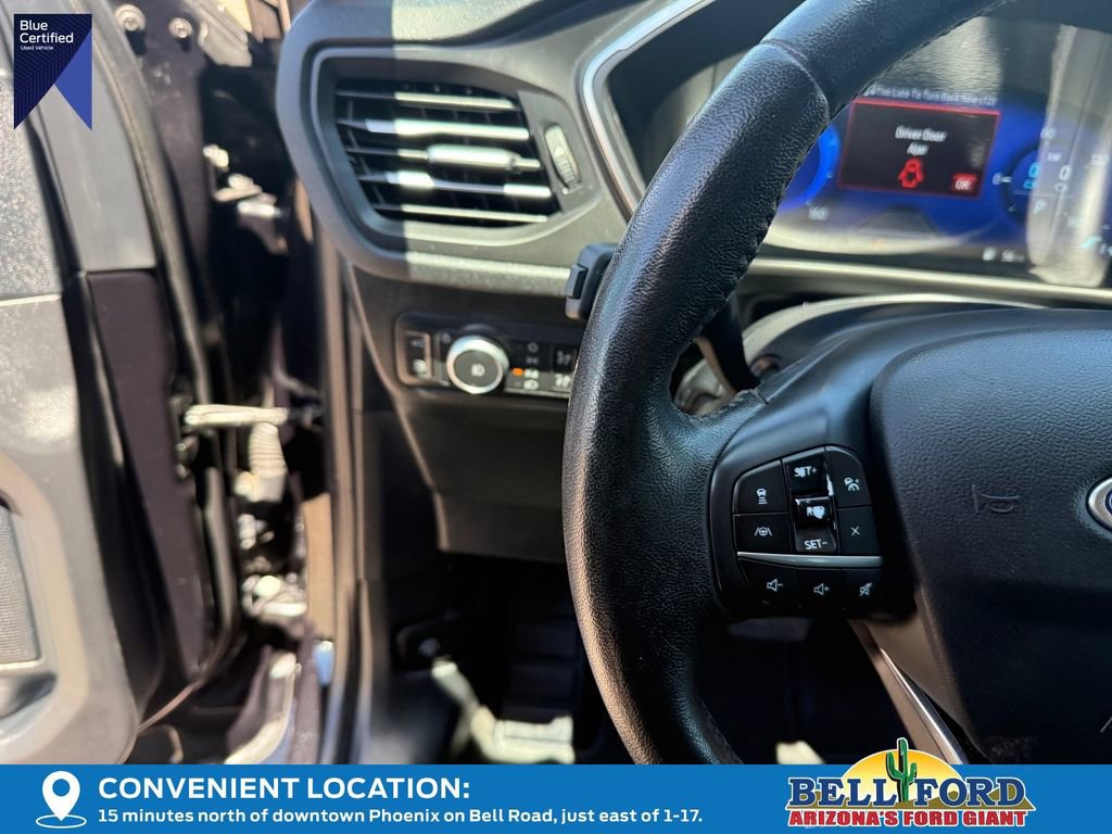 Certified 2020 Ford Escape Titanium FWD image 28