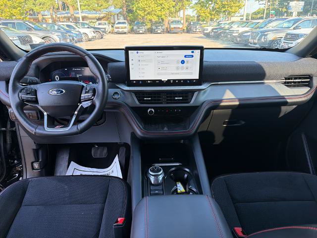 Certified 2025 Ford Explorer ST AWD/4WD image 12