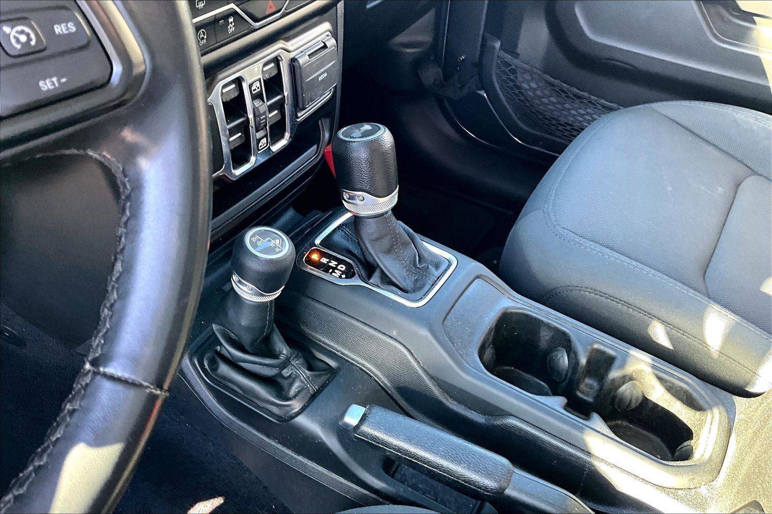 Used 2022 Jeep Wrangler Unlimited Sport image 12