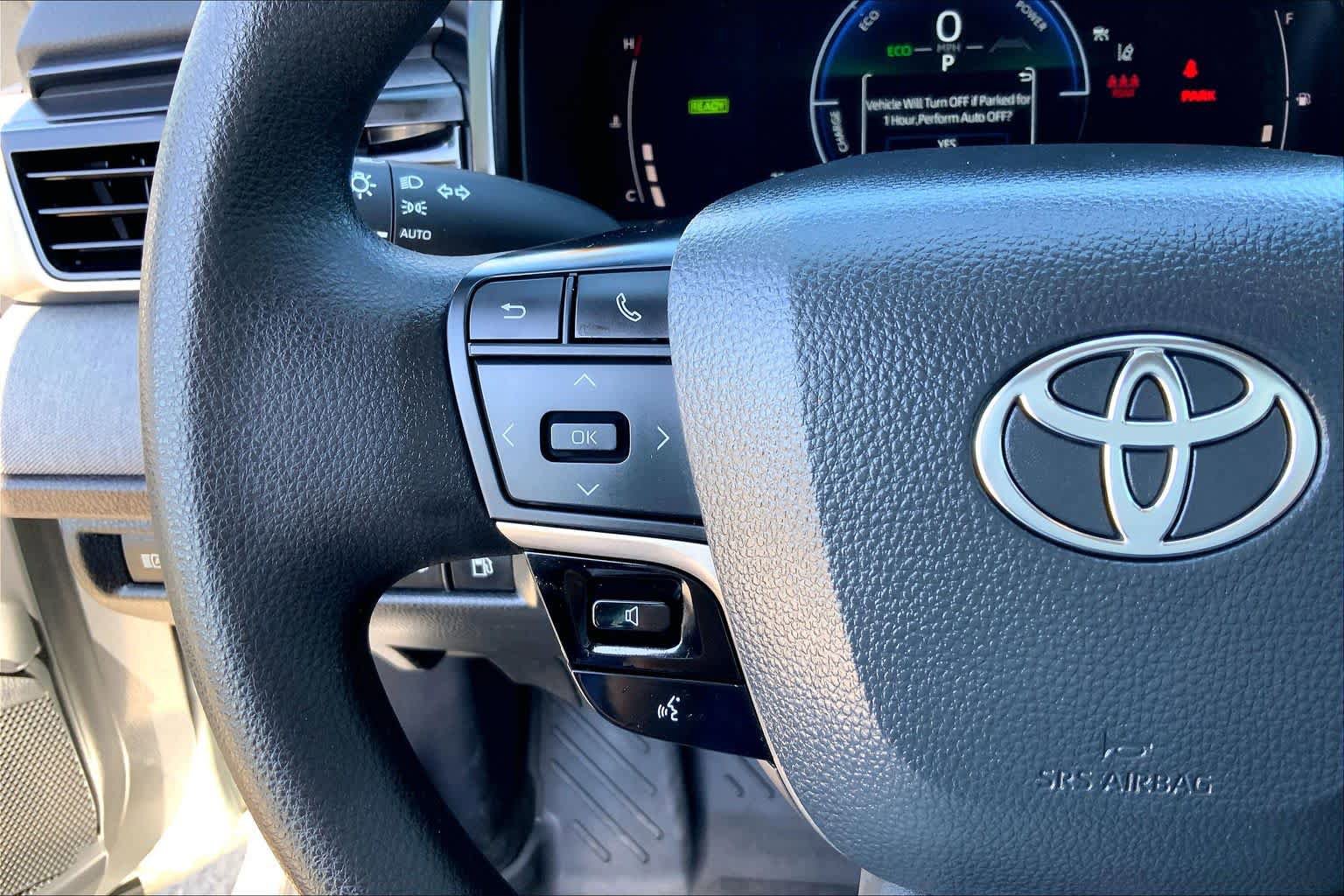 Used 2025 Toyota Camry LE FWD image 20