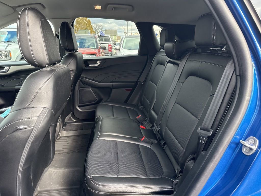 Certified 2022 Ford Escape SEL w/ Technology Package image 17