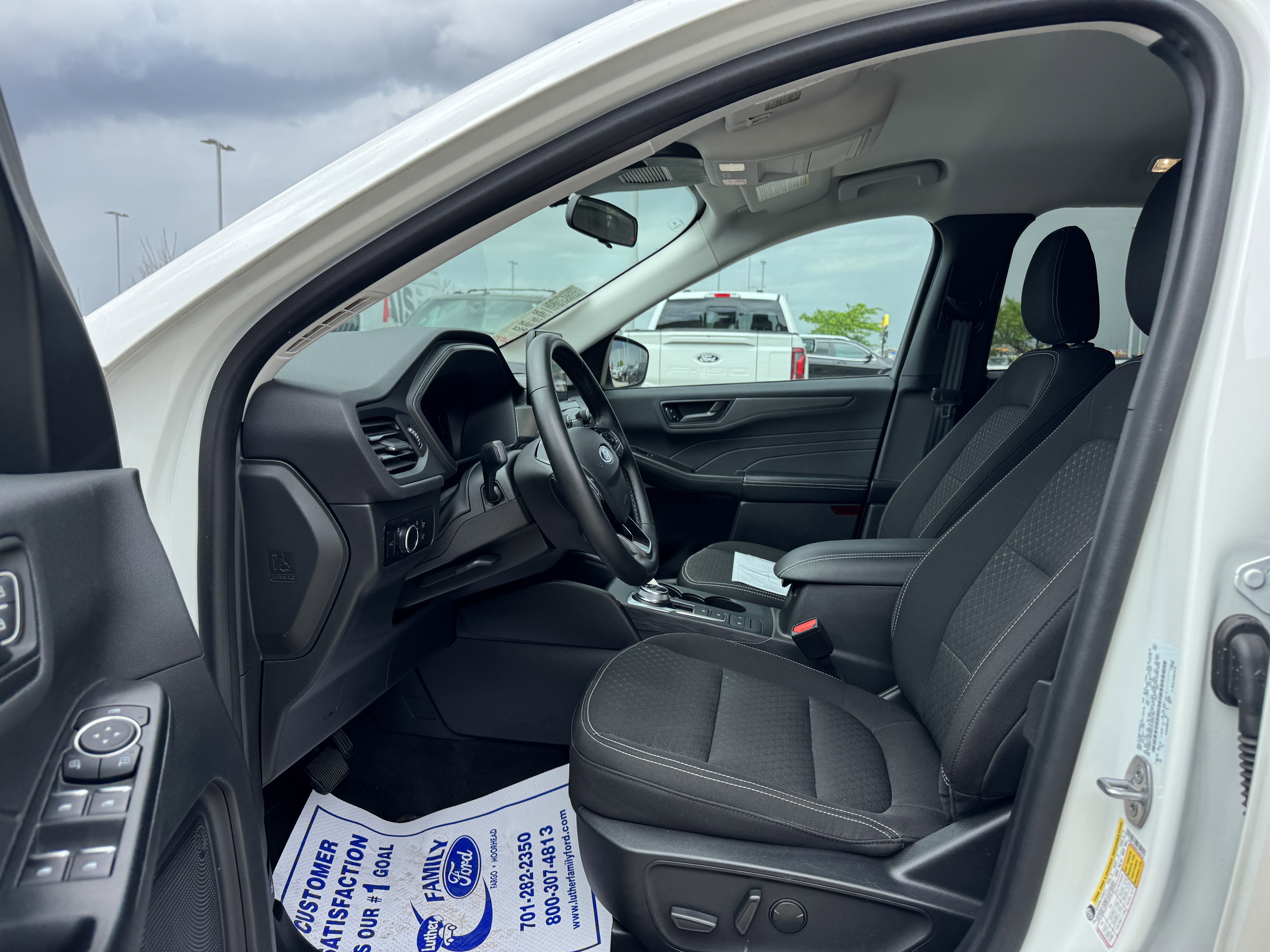 Certified 2023 Ford Escape Active AWD/4WD image 17