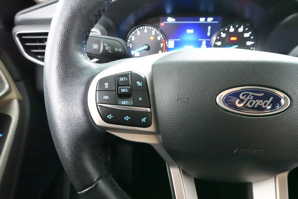 Certified 2023 Ford Explorer Limited AWD/4WD image 13