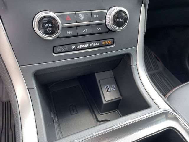 Certified 2024 Ford Edge ST-Line AWD/4WD image 13