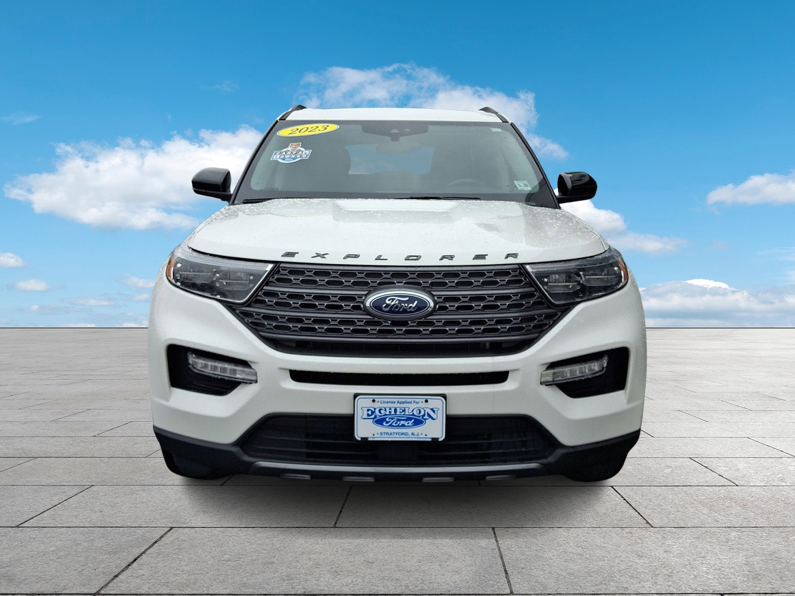 Certified 2023 Ford Explorer XLT w/ Equipment Group 202A image 7