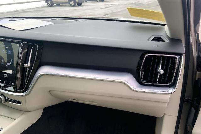 Used 2020 Volvo V60 T5 Cross Country w/ Protection Package Premier image 19