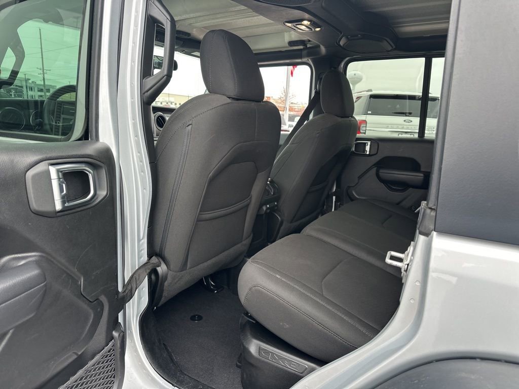 Used 2023 Jeep Wrangler Unlimited image 20