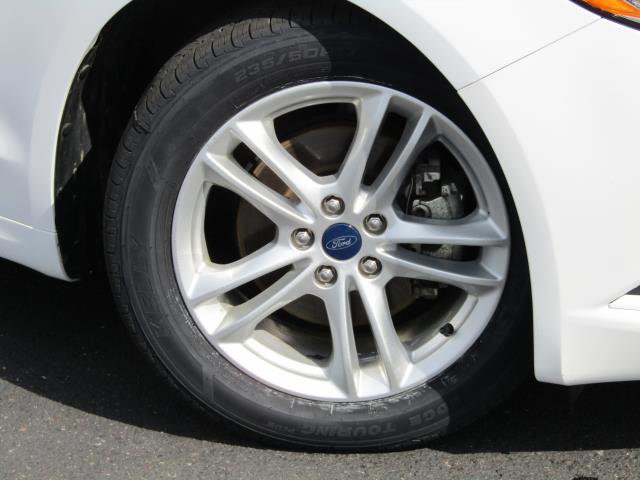 Certified 2018 Ford Fusion SE FWD image 5