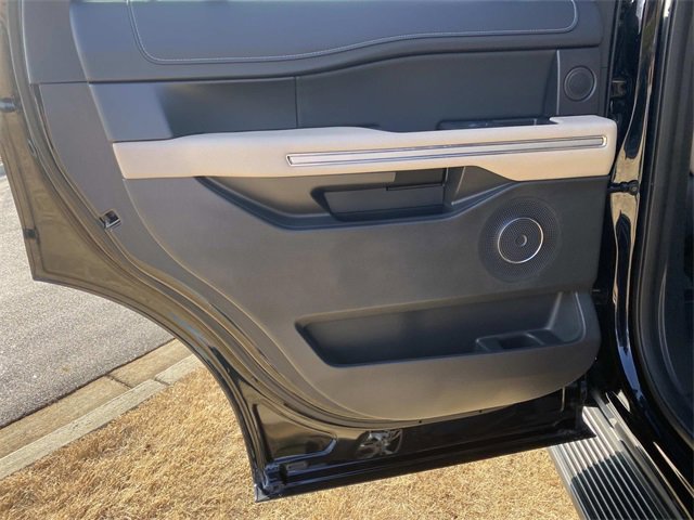 Certified 2024 Ford Expedition Limited image 23