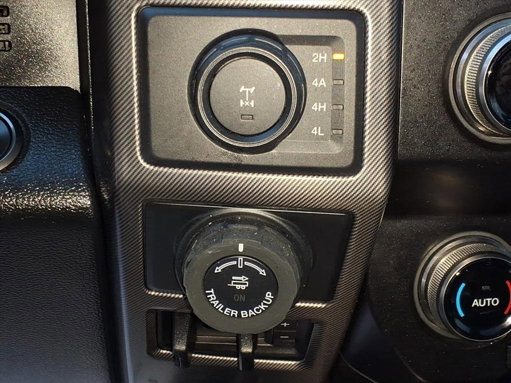 Certified 2019 Ford F150 Raptor w/ Equipment Group 802A Luxury image 23