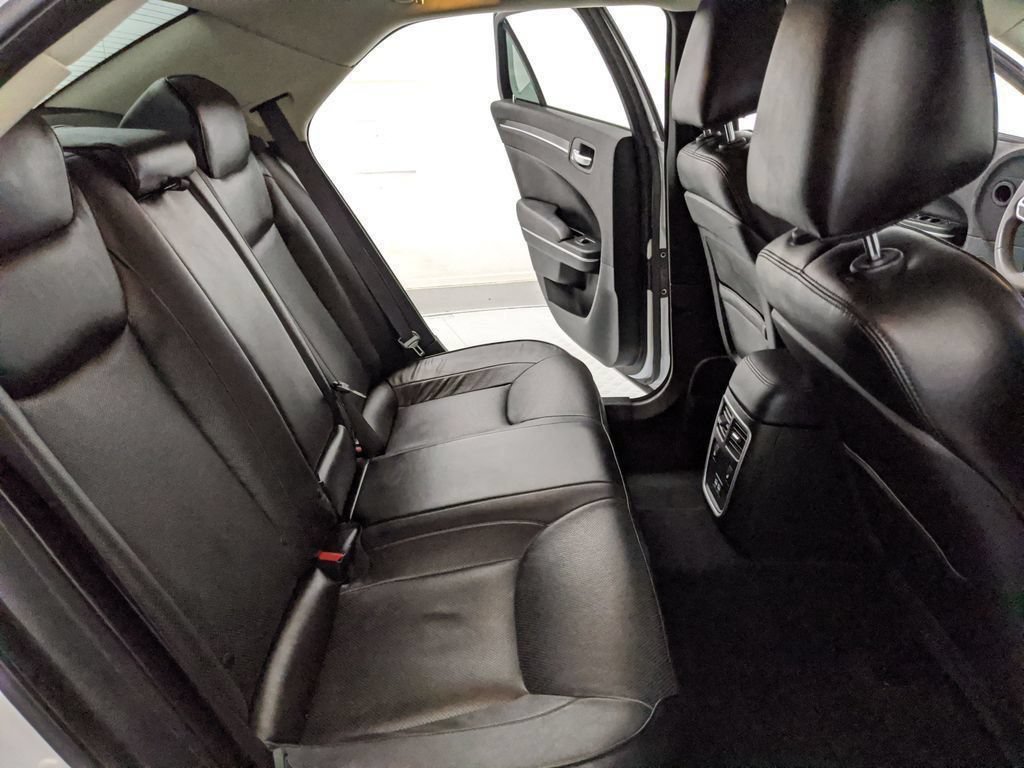 Used 2023 Chrysler 300 Touring L w/ Comfort Group RWD image 20