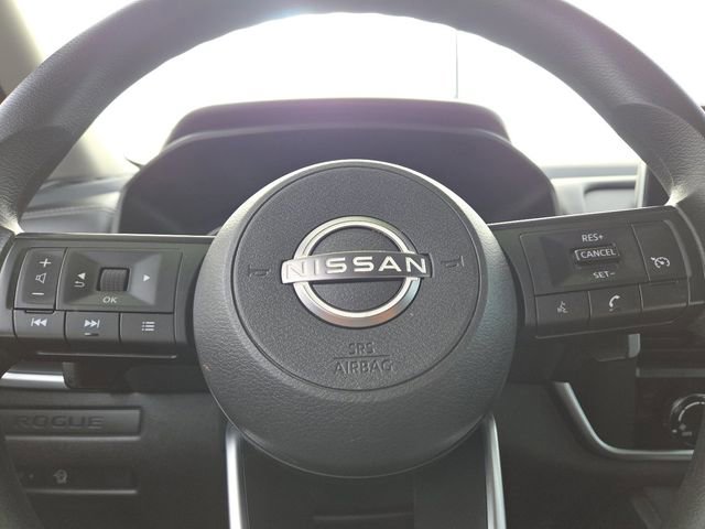 Used 2024 Nissan Rogue S AWD/4WD image 39