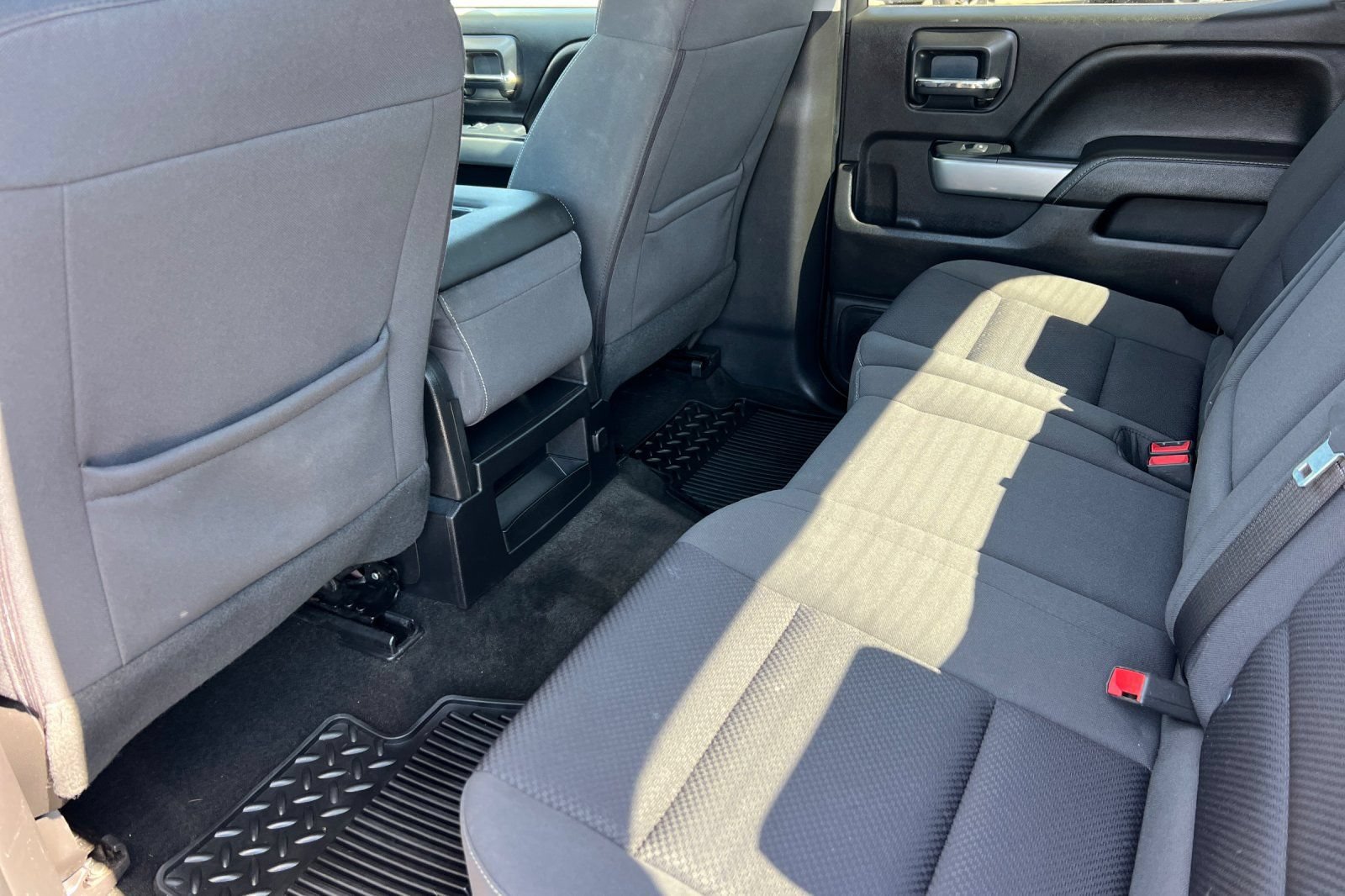 Used 2018 Chevrolet Silverado 1500 LT w/ All Star Edition AWD/4WD image 13