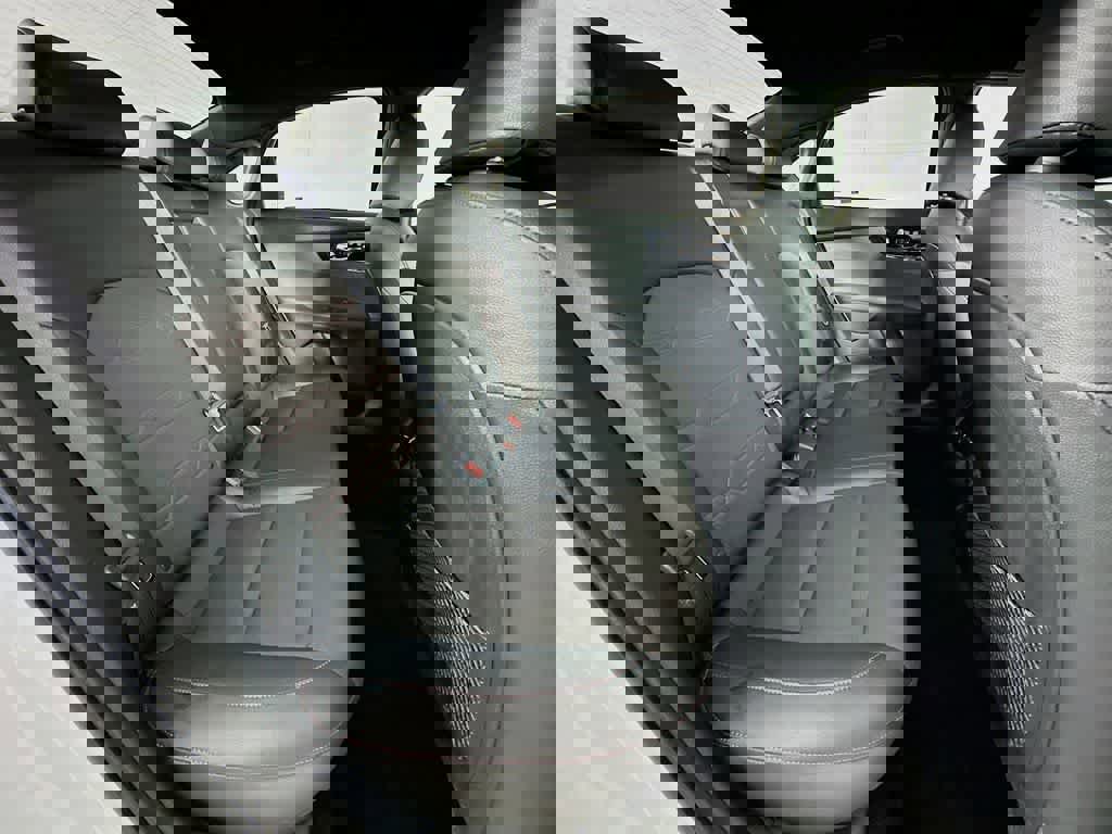 Used 2024 Kia Forte GT image 32