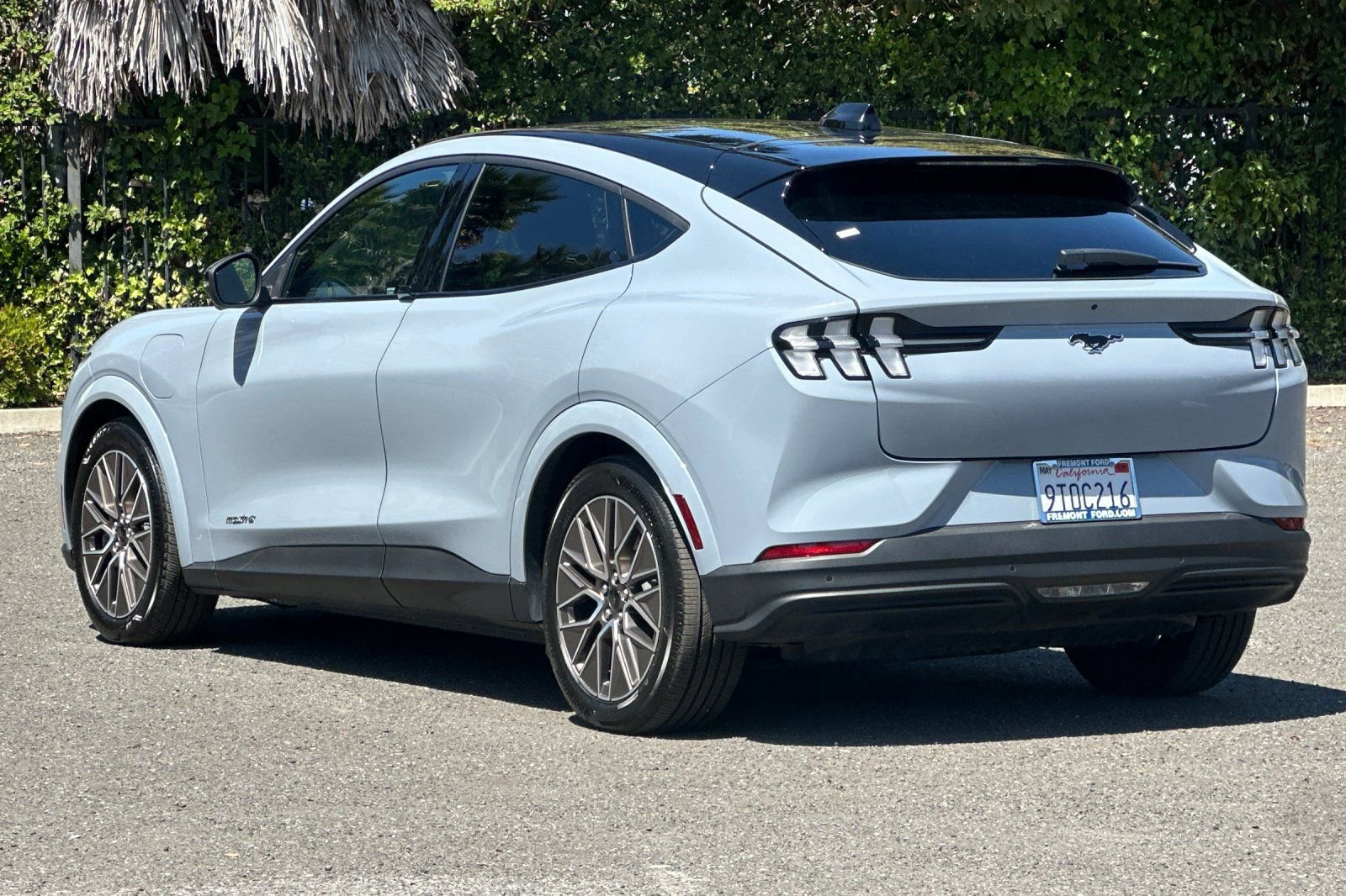 Certified 2025 Ford Mustang Mach-E Premium RWD image 3
