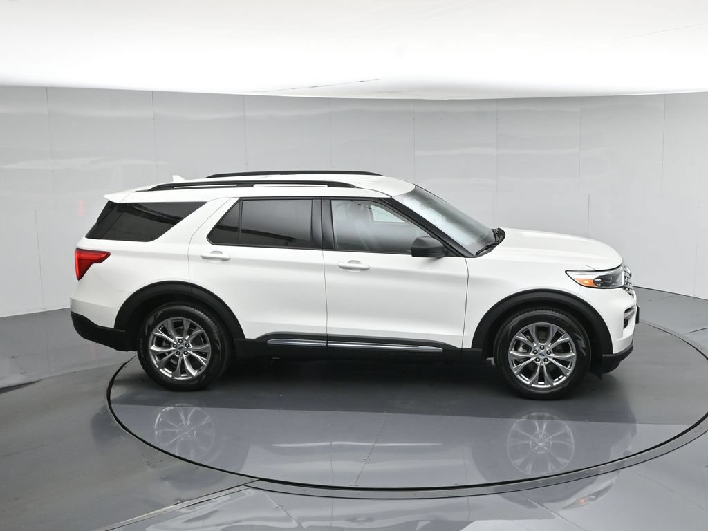Certified 2021 Ford Explorer XLT w/ Equipment Group 202A RWD image 53
