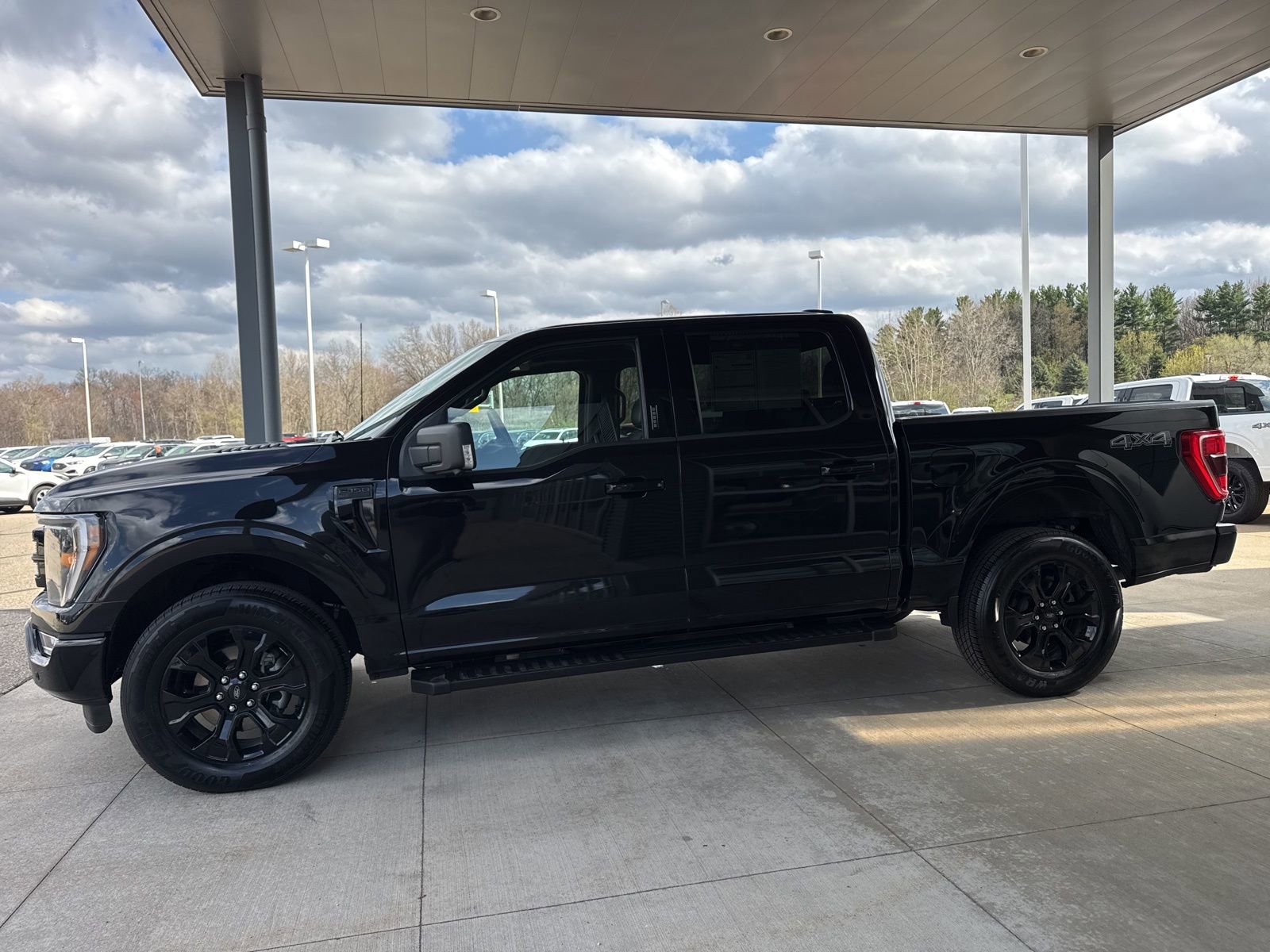 Certified 2023 Ford F150 XLT w/ Equipment Group 302A High image 4