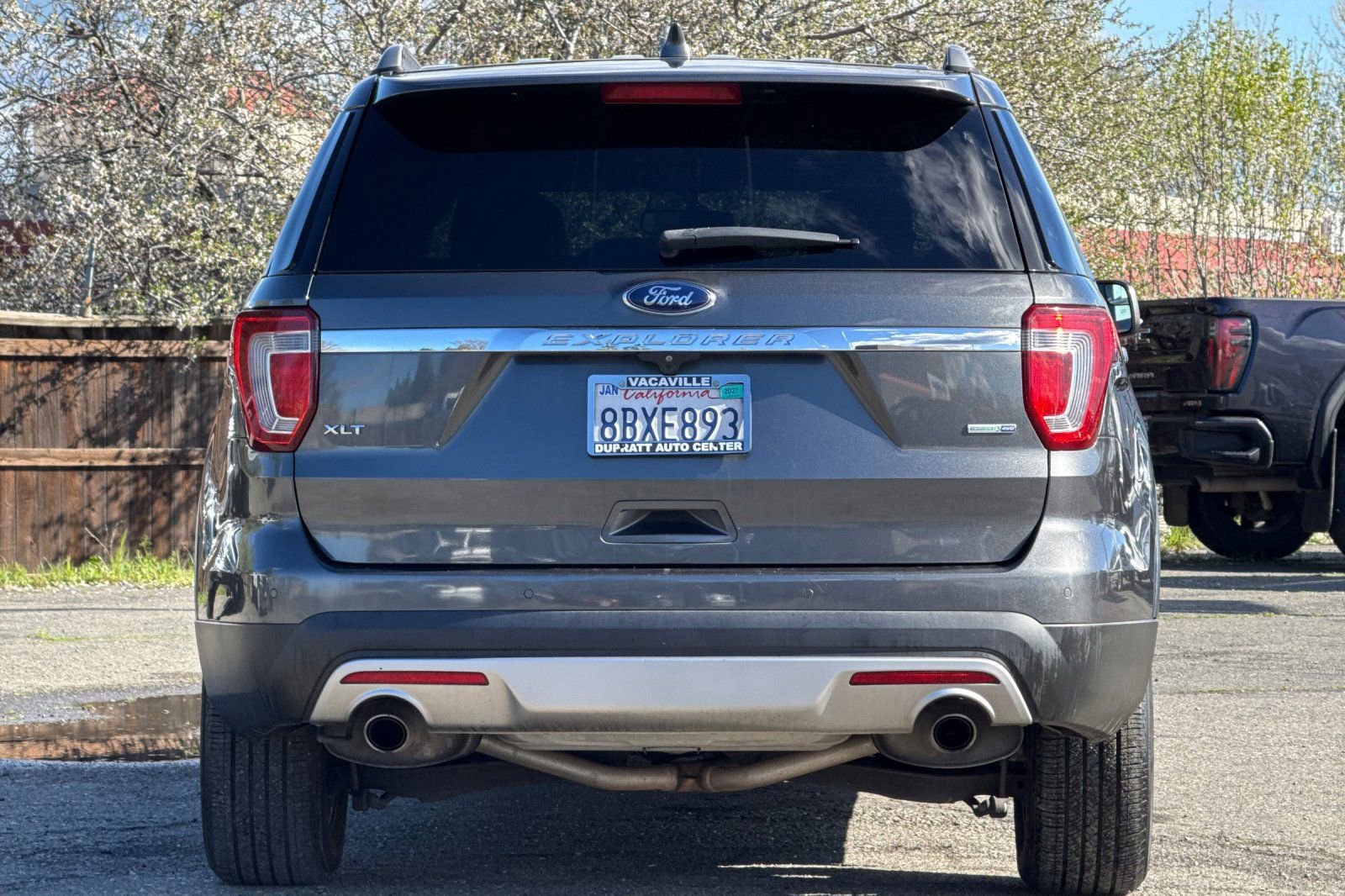 Certified 2017 Ford Explorer XLT w/ Equipment Group 202A image 4