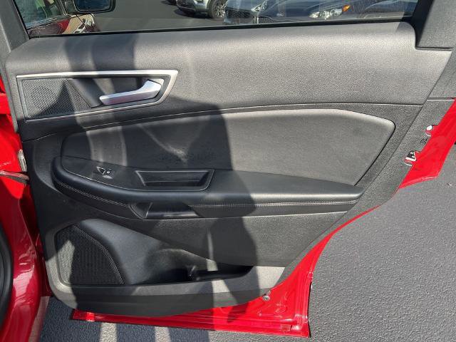 Certified 2024 Ford Edge SEL w/ Convenience Package image 18