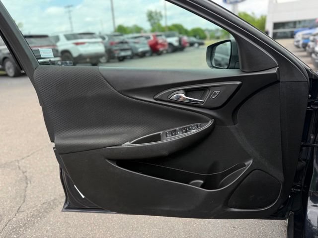 Used 2023 Chevrolet Malibu LT w/ Driver Confidence Package FWD image 11