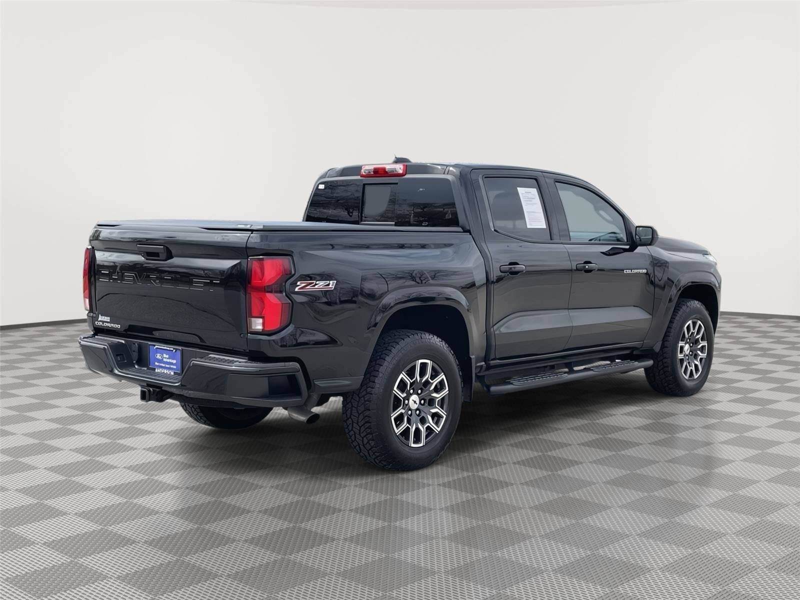 Used 2023 Chevrolet Colorado Z71 w/ Advanced Trailering Package AWD/4WD image 7