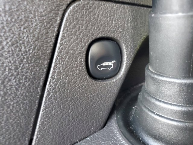 Certified 2019 Ford Flex SEL w/ Equipment Group 202A image 8